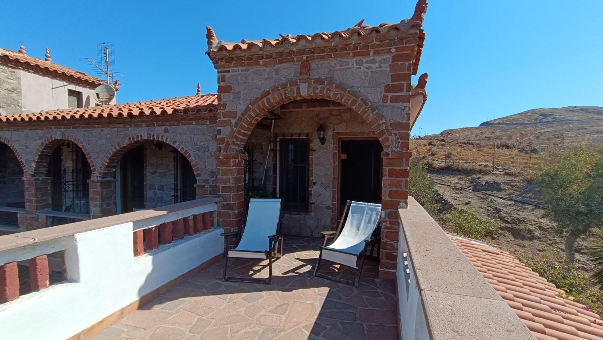 Lesvos Tower House Komninos Sígrion المظهر الخارجي الصورة